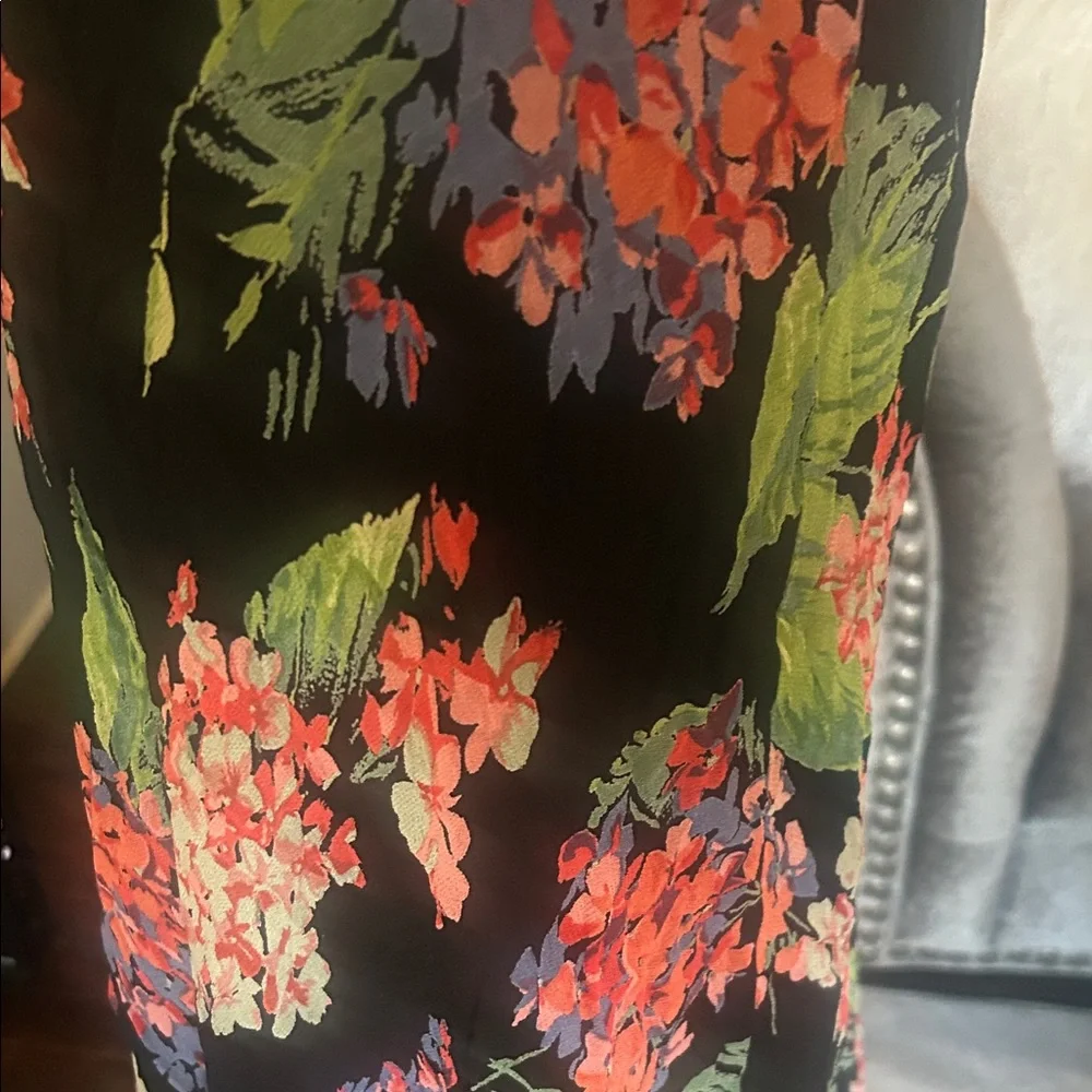 Asymmetrical Floral Skirt in Black and Pink w/lace around the bottom.